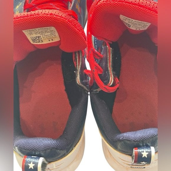 Under Armour Harper Boys Baseball Cleats Size 4Youth - Picture 3 of 11